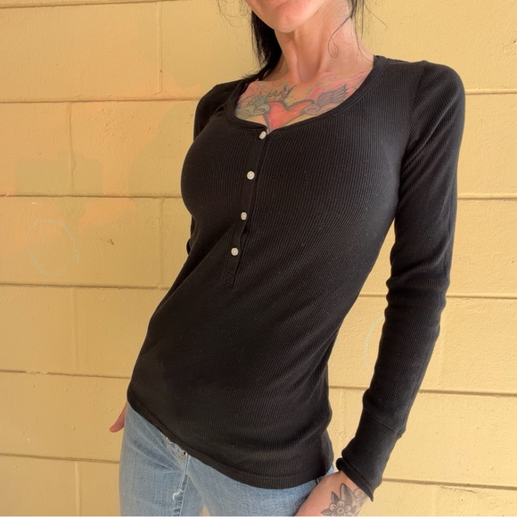 Victoria's Secret Black Long Sleeve Henley Top Size Small - Picture 2 of 7